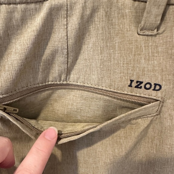 IZOD Advantage Hybrid Shorts Mens 36 Tan Khaki Golf Casual Flat Front - Picture 4 of 6
